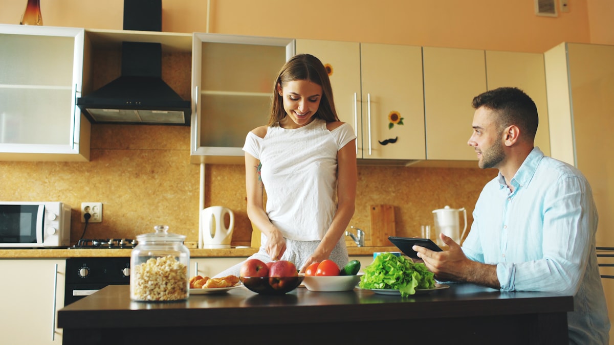 Intermittent timing meal structure for energy